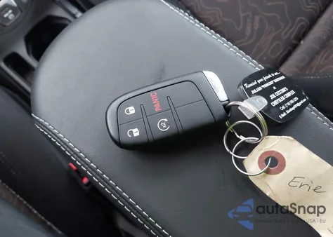 2023 Jeep Renegade Upland 4X4 from USA, damaged, VIN ZACNJDB19PPP34427